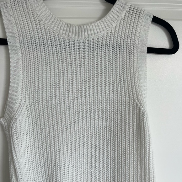 Sleeveless knit sweater/ sweater vest - Picture 2 of 5